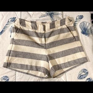 Woman’s British Khaki comfy shorts